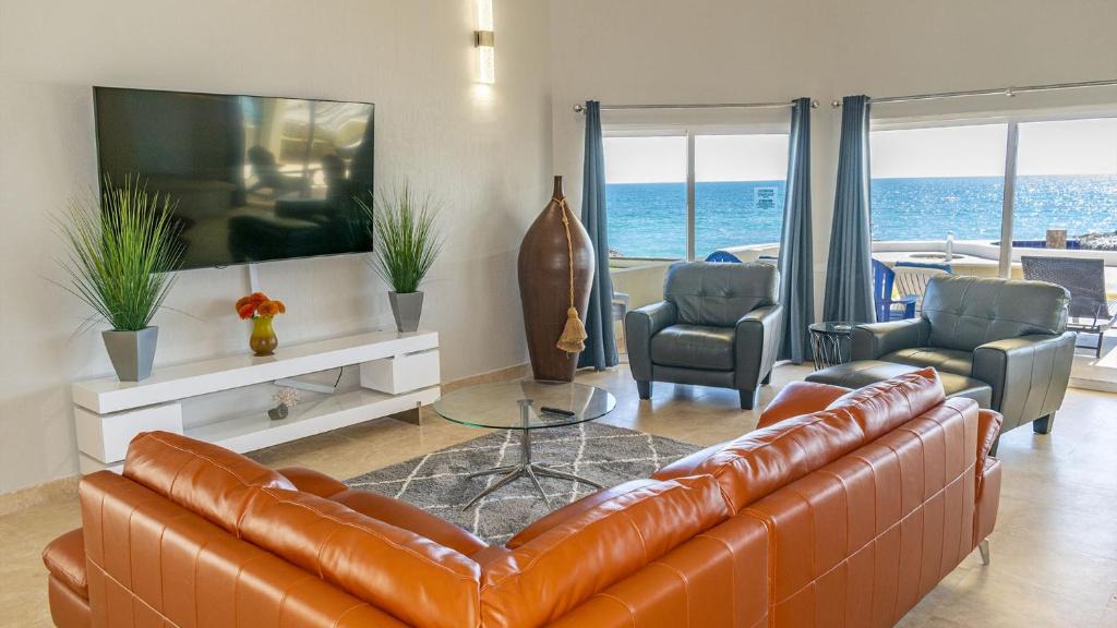 Sandy Beach Villa | Stunning 3 Bedroom Beach Villa on Sandy Beach Las Palmas Beachfront Resort V-05 villa