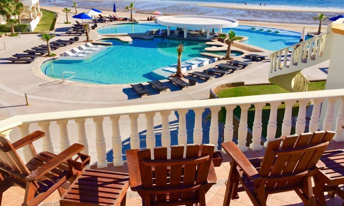 Sandy Beach Villa | Stunning 4 Bedroom Beach Villa on Sandy Beach at Las Palmas Beach Resort V14