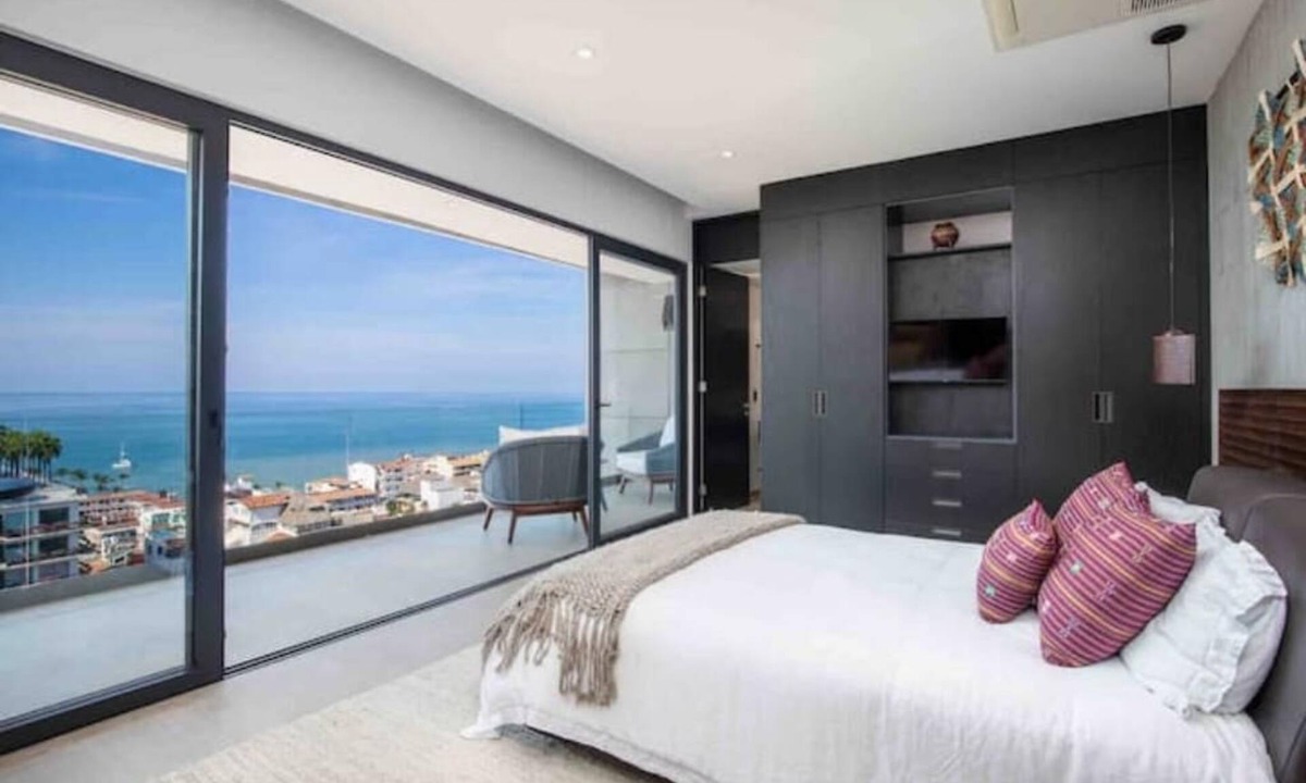 Emiliano Zapata Condo | Stunning, Luxury Puerto Vallarta Penthouse in Romantic Zone with 3 bedrooms
