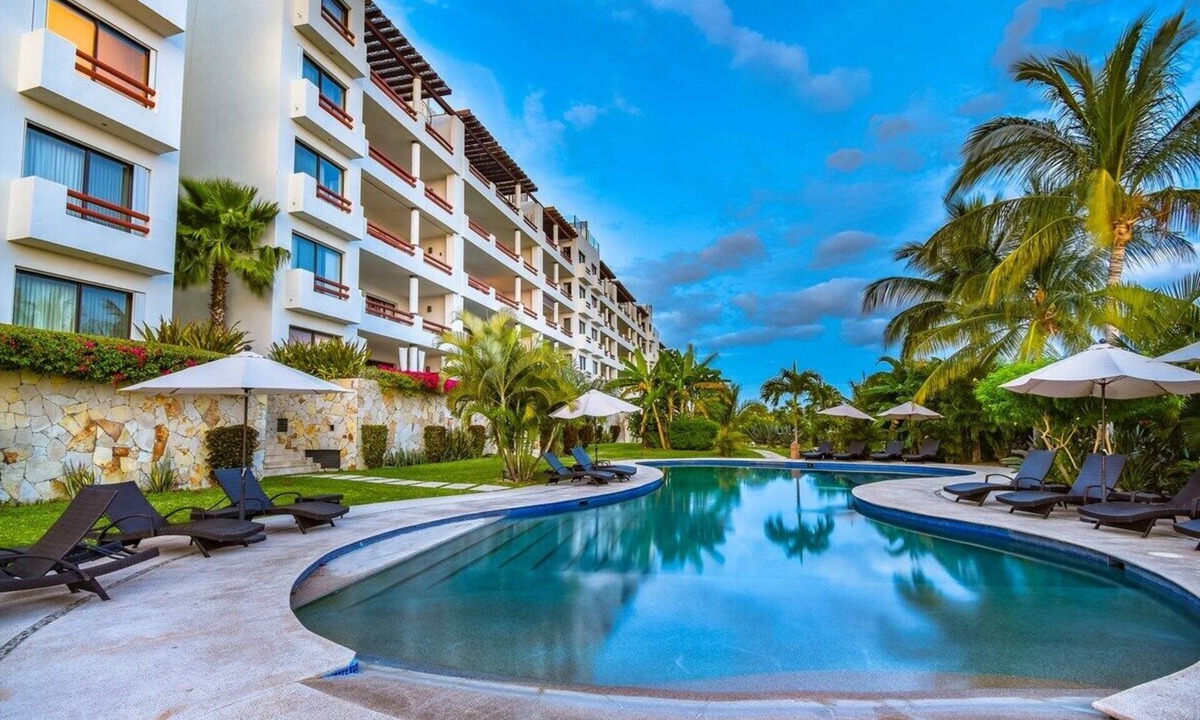 Downtown San Jose del Cabo Condo | Stunning Suite · Walk to Beach & Cabo Downtown