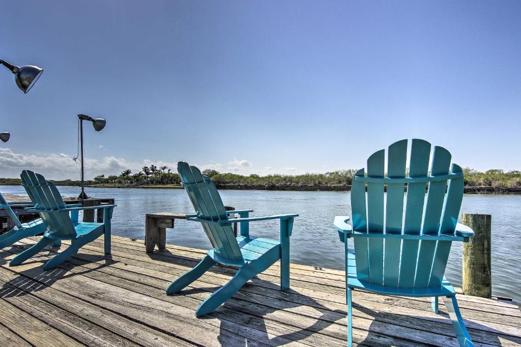 Arroyo City Apartment | Sunny, Waterfront Rio Hondo Studio w/Shared Perks