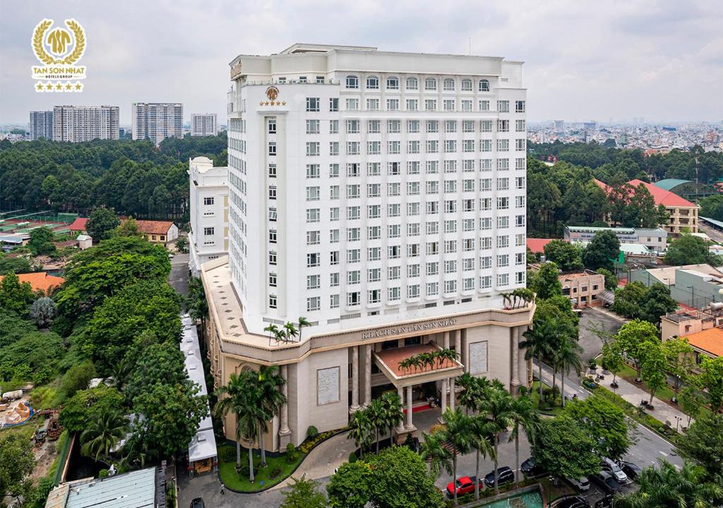 Phu Nhuan Hotel | Tan Son Nhat Saigon Hotel