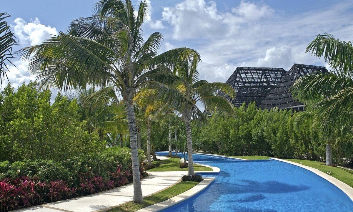Centro Resort | The Grand Mayan at Vidanta Riviera Maya