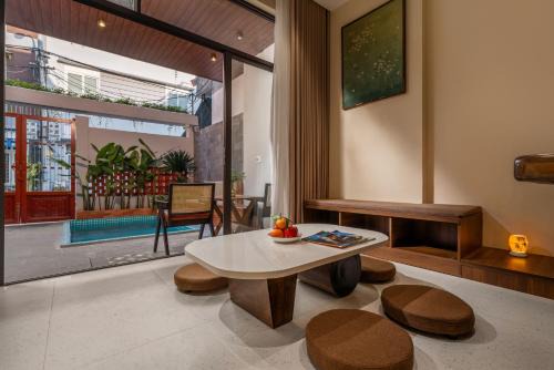 An Hai Đong Villa | The Sage Villa 5BR Private Mini Pool Villa with Sauna