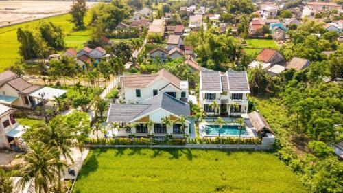 Thanh Ha Hotel | The Son Villa Hội An