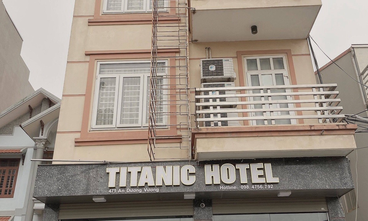 Bac Tu Liem Hotel | Titanic Hotel
