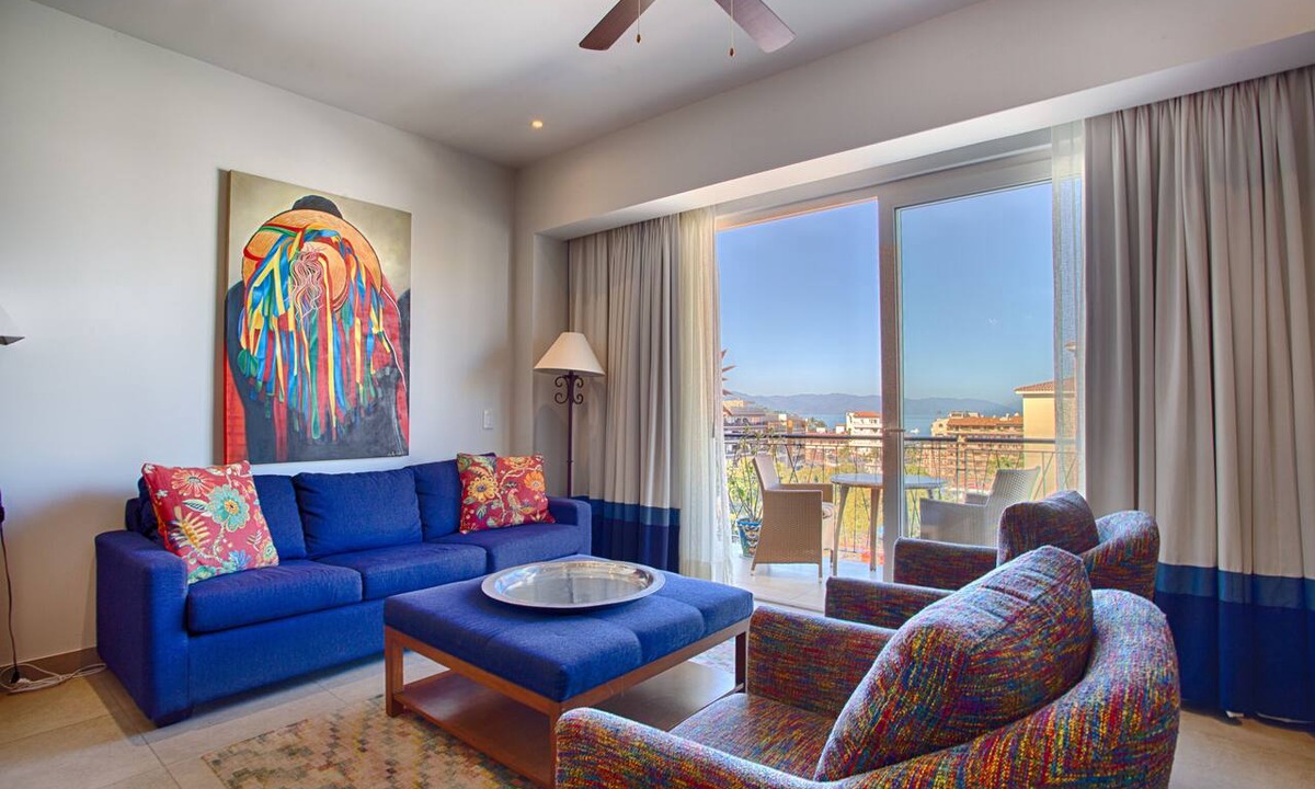 Emiliano Zapata Condo | Top-Floor Penthouse · Walk to Beach · King Bed