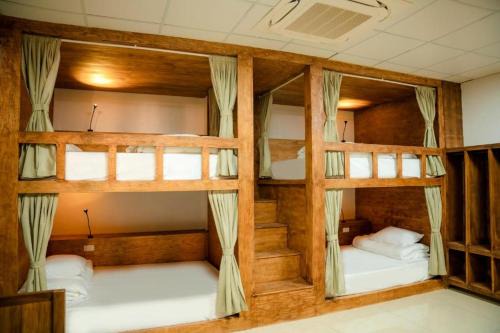 Ha Giang Hostel | Top of The Loop Ha Giang