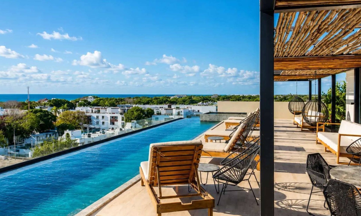Centro Apartment | Trendy Downtown Studio w/Pool · Kaab South Beach