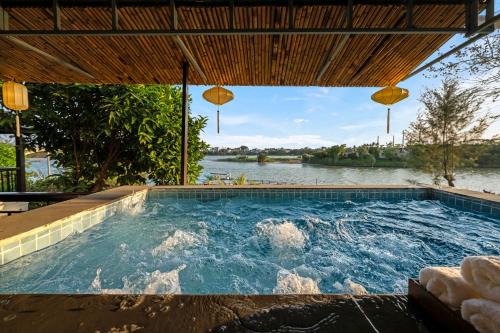 Hoi An Villa | True Hoi An Riverside Villa - Plunge Pool, Near Memories Island