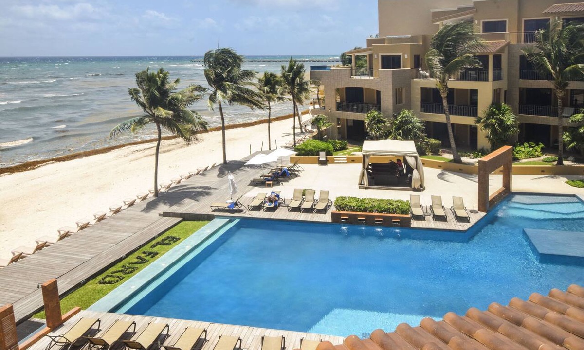 Downtown Condo | True Oceanfront 1 Bd El Faro Great Rates! S308