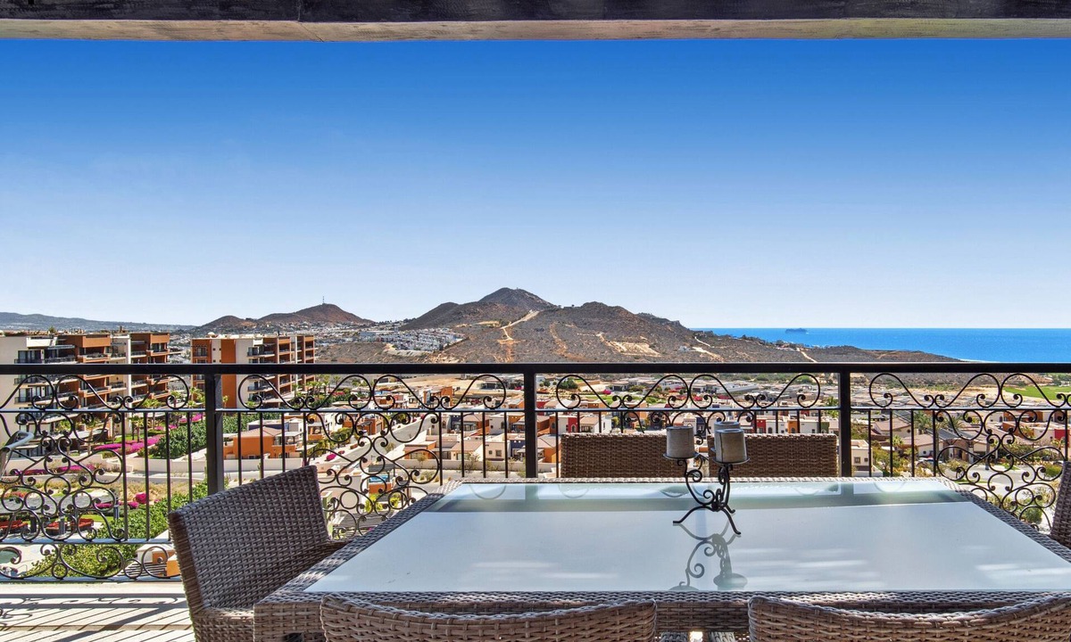 Cabo San Lucas Condo | Two Neighboring Ocean-View Penthouses - 5BR, Sleeps 12, Private Rooftops