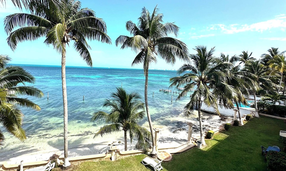Puerto Juarez Apartment | Two-story oceanfront apartment with beautiful view