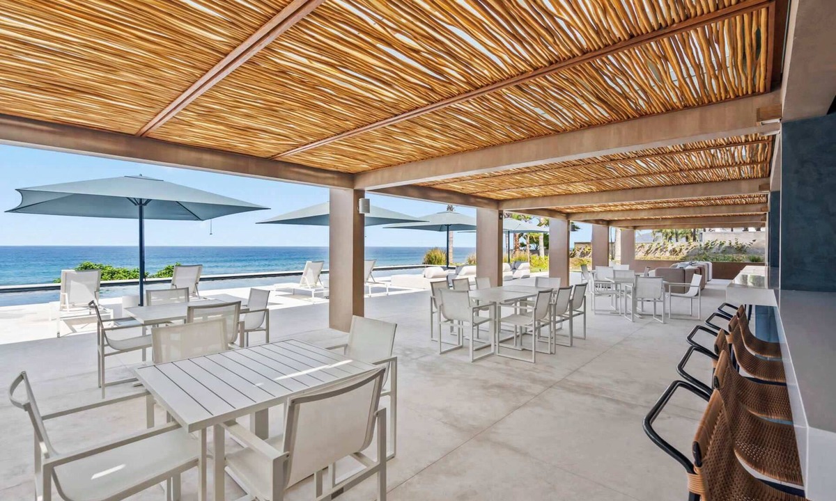 Higuera Blanca Apartment | Uavi: Oceanfront Penthouse with Pool