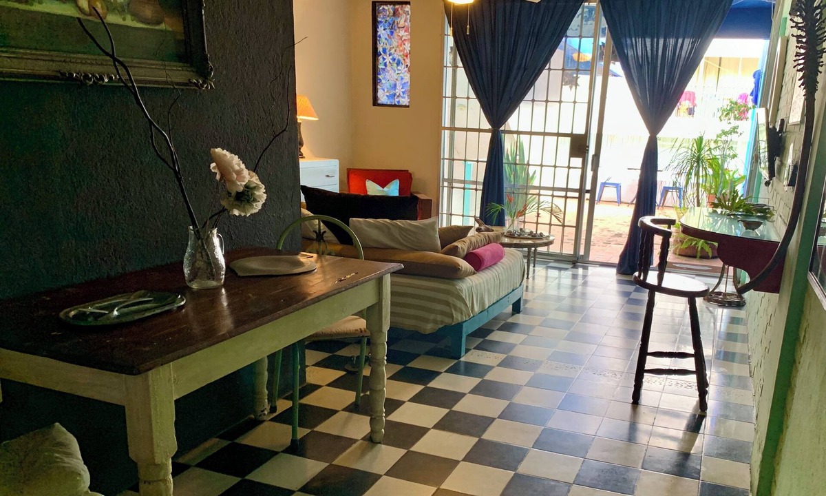 Romantic Zone Apartment | Unique Studio near the Beach
