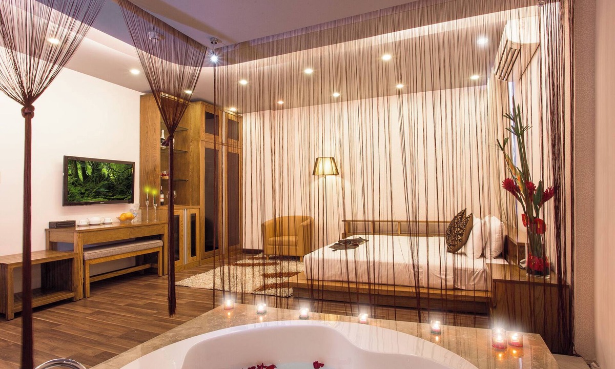 District 5 Hotel | VALENTINE HOTEL