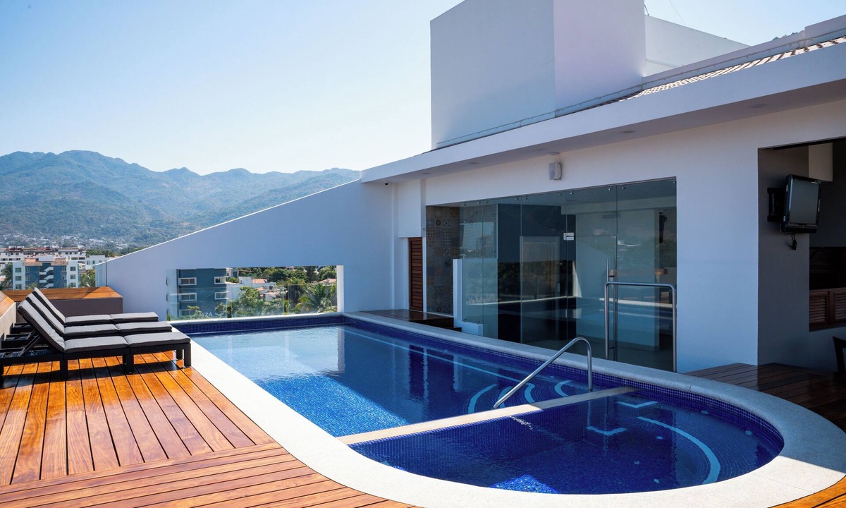 Diaz Ordaz Hotel | Vallarta Live Hotel