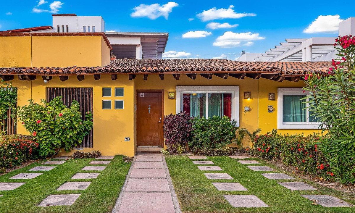 Flamingos House | Vibrant coastal home with private plunge pool & patio + resort pool access