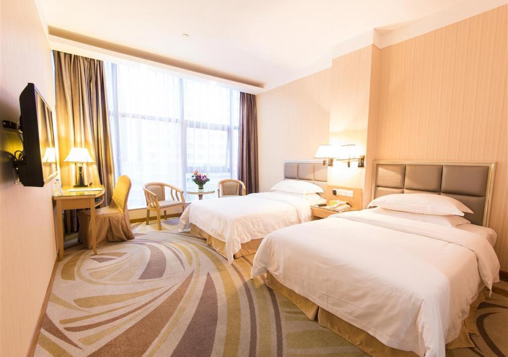 Chikan District Hotel | Vienna Hotel Zhanjiang Coast Avenue