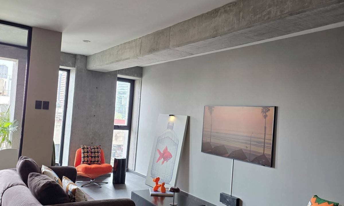 Cuauhtemoc Apartment | View of the monument, + terrace, + gym, and co-working