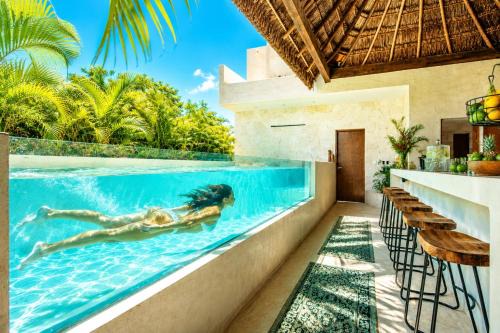 La Veleta Villa | Villa 240m2 - 16 persons - 6 rooms - 2 swimming Pool - 3 Jacuzzis