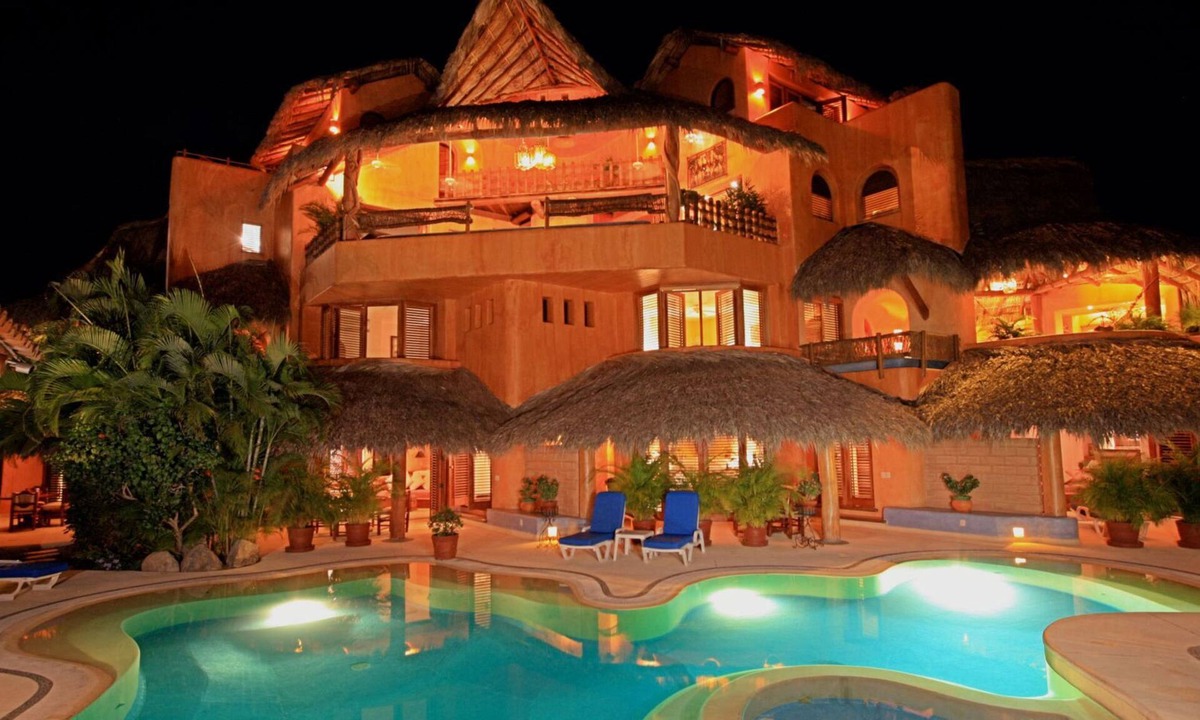 Zihuatanejo Apartment | Villa Carolina Boutique Hotel