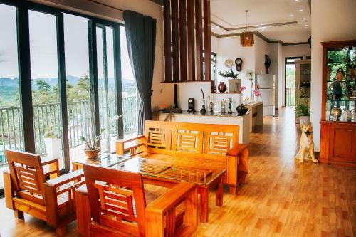 Bao Loc Villa | Villa Hồng Phúc