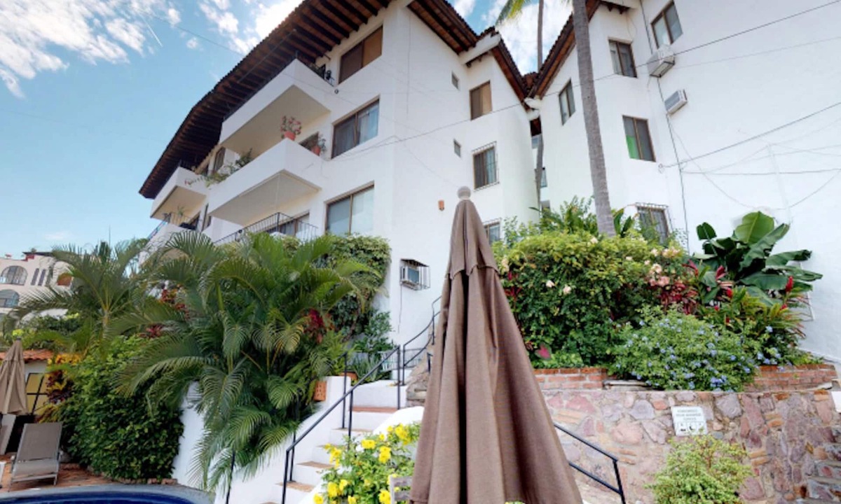 Alta Vista Condo | Villa Jacaranda located in the Romantic Zone