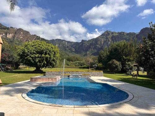 Santo Domingo Villa | Villa magica tepoztlan con alberca jacuzzi y padel
