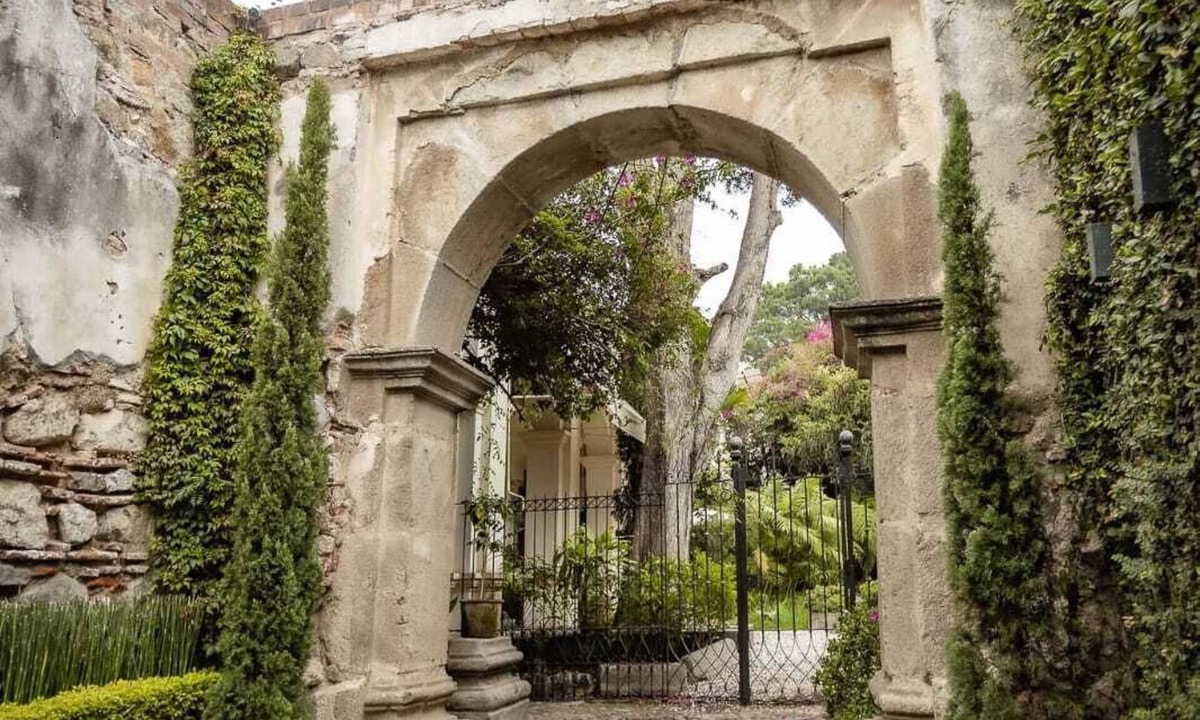 Antigua Guatemala Villa | Villa Marta Irene, El Solar Apartments, excellent location in Antigua