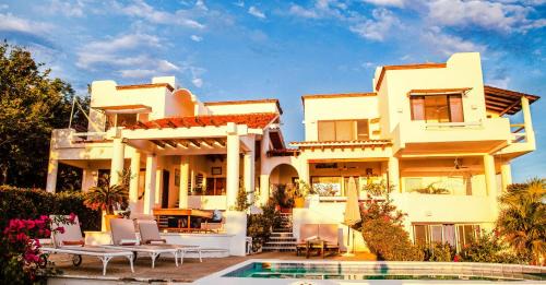 Puerto Angel Hotel | Villa Mykonos
