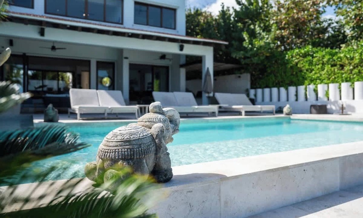 Zona Hotelera Villa | Villa Presidente | 4BR | Oceanfront Luxury Stay