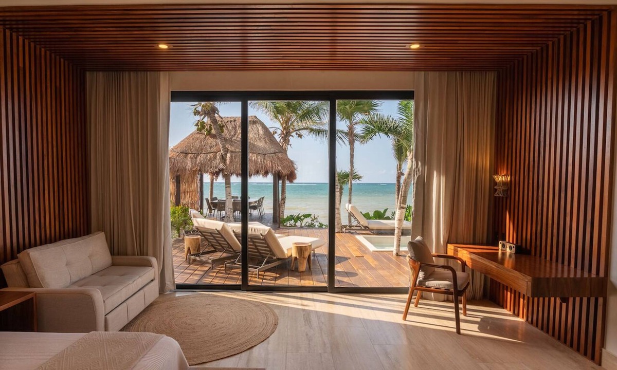 Soliman Bay Villa | Villa TuluMar –Private Full-Service Luxury Beachfront Villa
