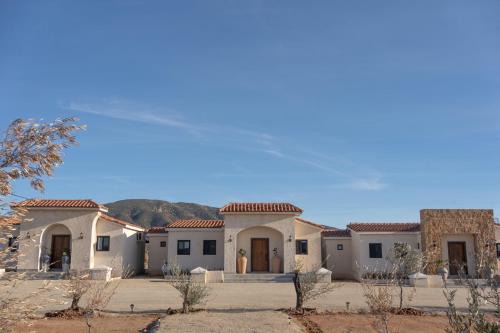Valle de Guadalupe Villa | Villas Baja Toscana By Rancho Olivares