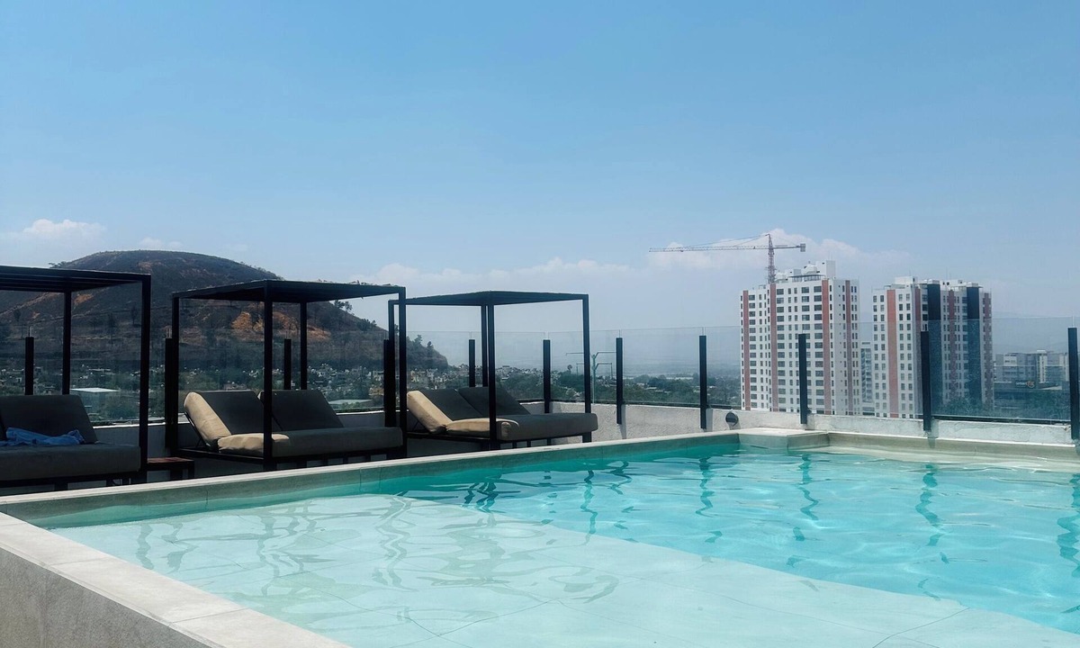 Guadalajara Apartment | Vista Vibes Modern Apt + Rooftop Pool in GDL