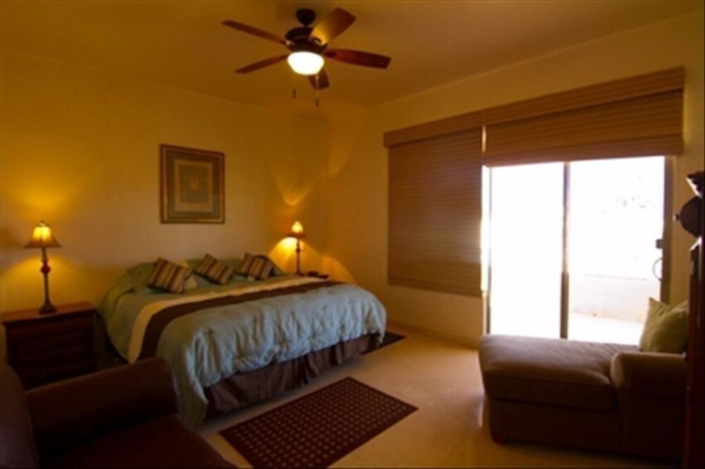 Marina Real House | Walk to Beach and Marina- or take a swim in the new private pool!