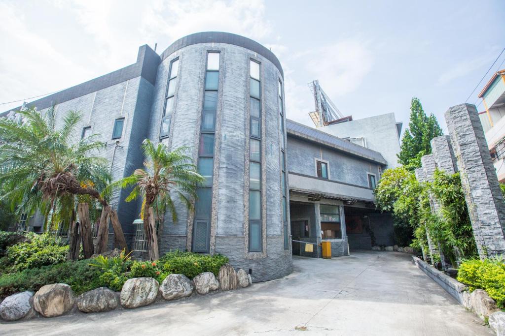 Daya Hotel | Water City Motel