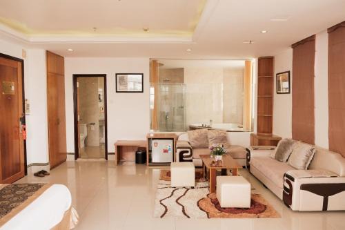 Ninh Kieu Hotel | WEST HOTEL - 135 Phan Dinh Phung Street