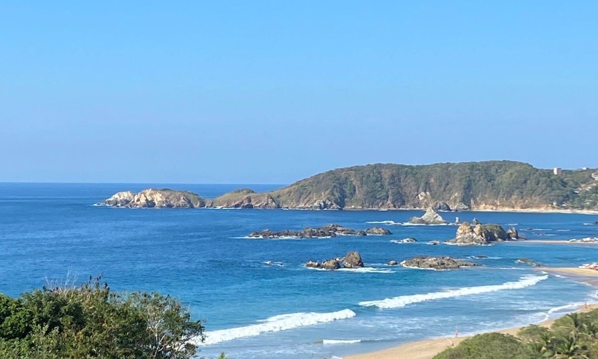 San Agustinillo Villa | Wow Views! 6BR 6BA Beach Villa: Pool-Parking-Decks & Superhost w/200+ Reviews