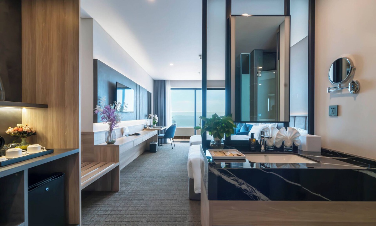 Bai Chay Hotel | Wyndham Garden Legend Halong