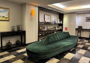 53 Hotel