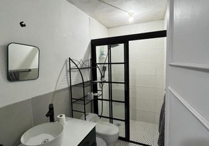 7 VENATOR House Boutique
