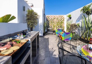 Completely equipped Apt w/Balcony | Gym+Rooftop+Grill