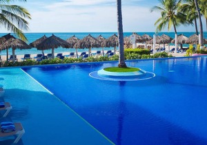 Crown Paradise Club Puerto Vallarta