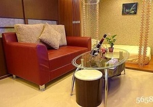 European Style Duplex near Kaohsiung Railway Station