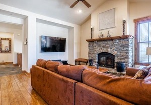 Lodges 1193 in Mammoth Lakes