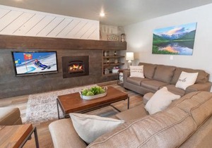 Longbranch 202 Condo Excellent Location Remodeled in Breckenridge