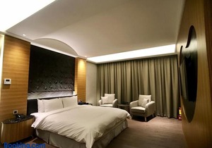 Moni Motel