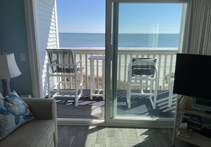 Ocean Front with Incredible Views -wifi, pool, corner unit, in-unit washer/dryer in North Myrtle Beach