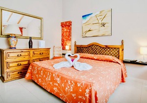 Playacar -Executive Comfort Room With Swimming Pool Air Conditioning and Parking